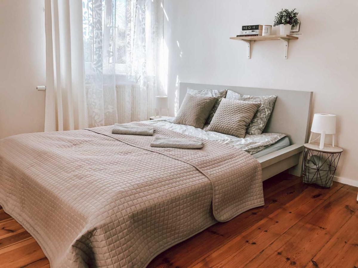 Bankowa 8 Guest Rooms Zielona Gora  Bagian luar foto