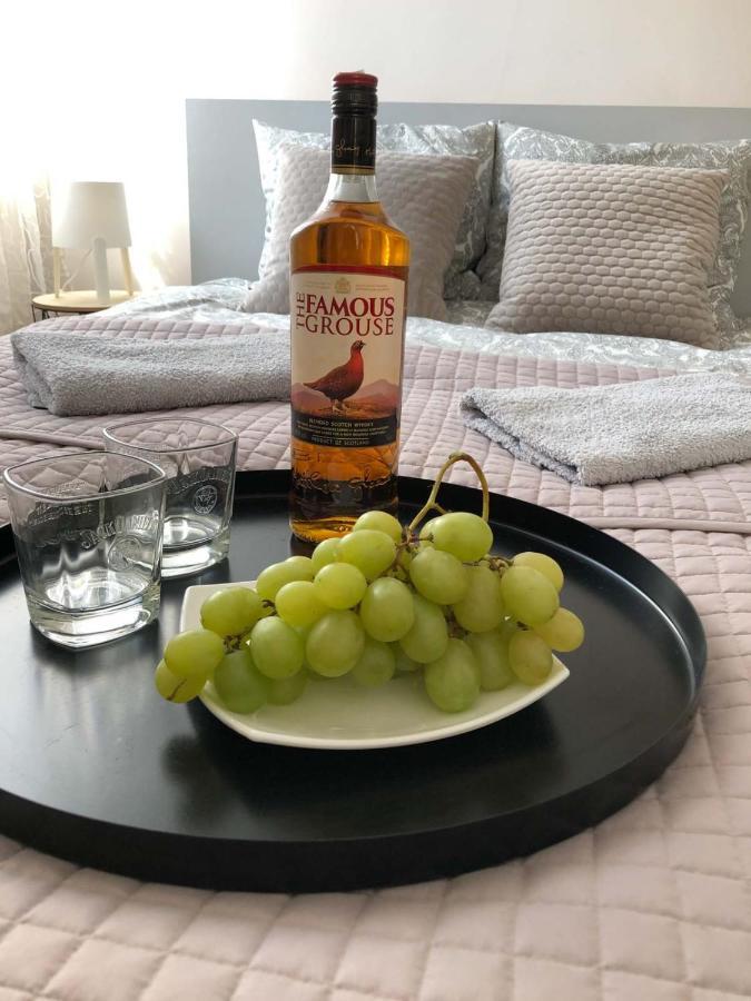 Bankowa 8 Guest Rooms Zielona Gora  Bagian luar foto