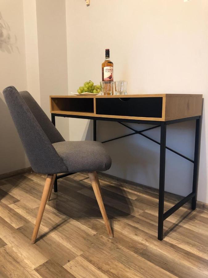 Bankowa 8 Guest Rooms Zielona Gora  Bagian luar foto