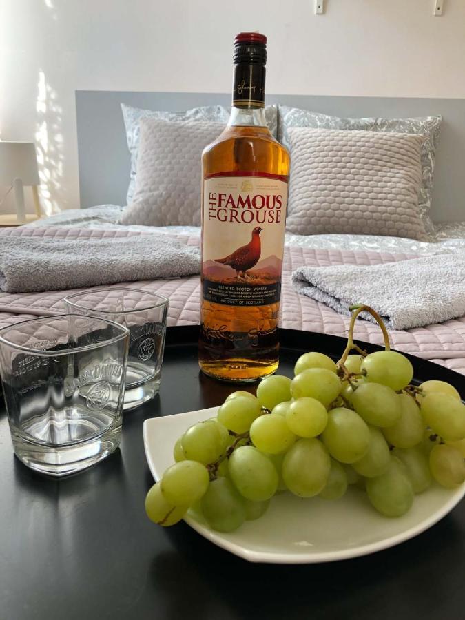 Bankowa 8 Guest Rooms Zielona Gora  Bagian luar foto