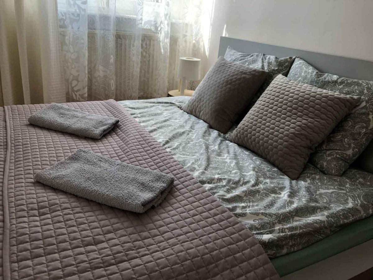 Bankowa 8 Guest Rooms Zielona Gora  Bagian luar foto