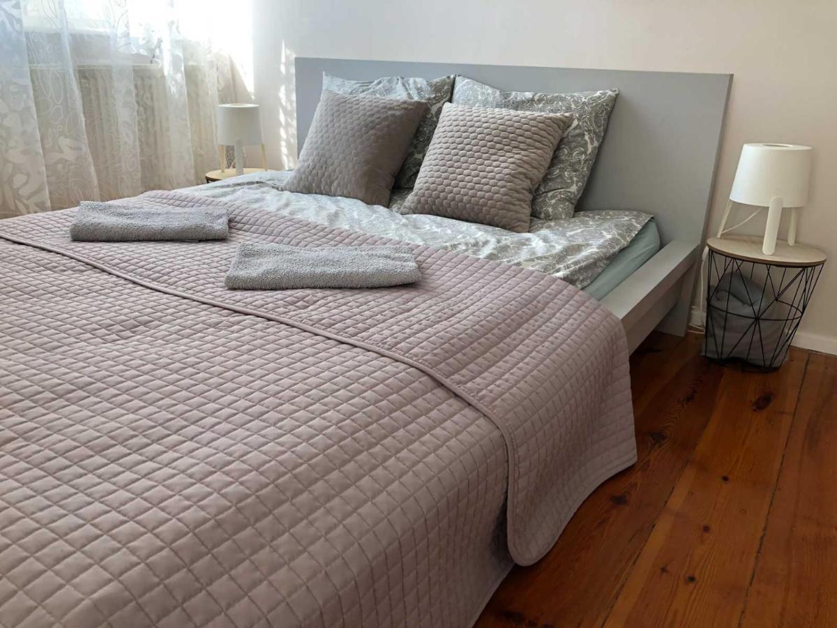 Bankowa 8 Guest Rooms Zielona Gora  Bagian luar foto