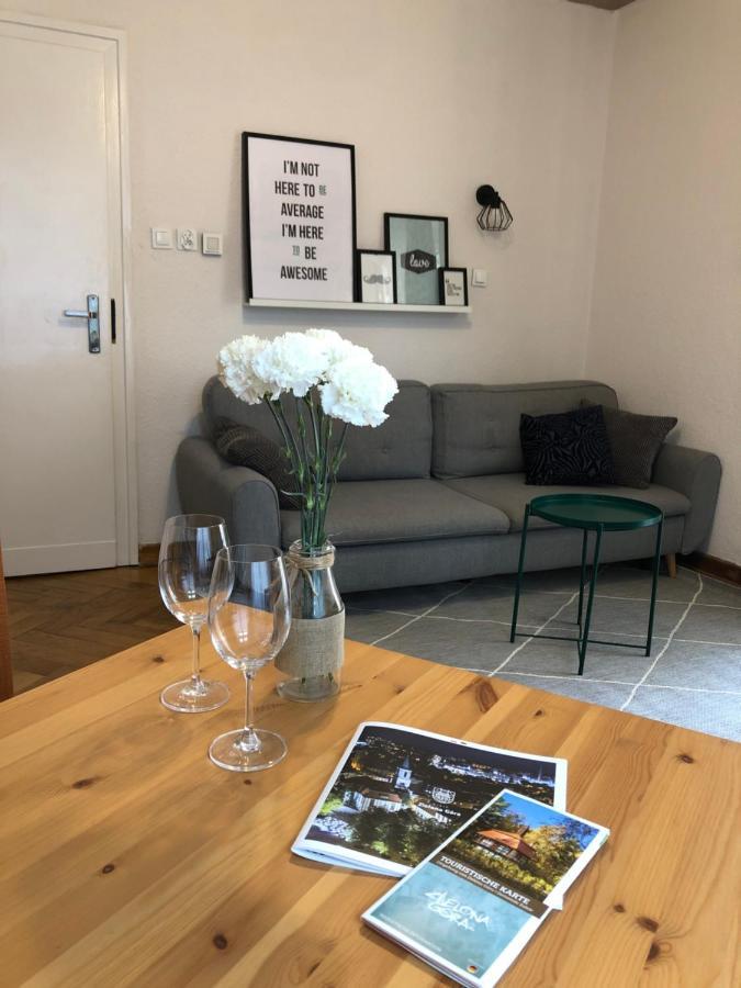 Bankowa 8 Guest Rooms Zielona Gora  Bagian luar foto