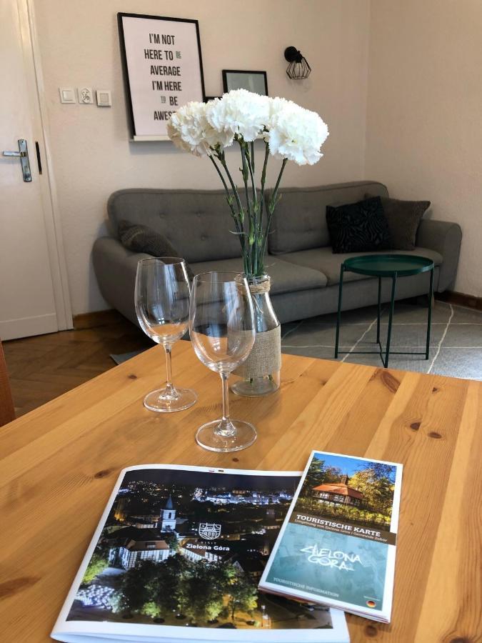 Bankowa 8 Guest Rooms Zielona Gora  Bagian luar foto