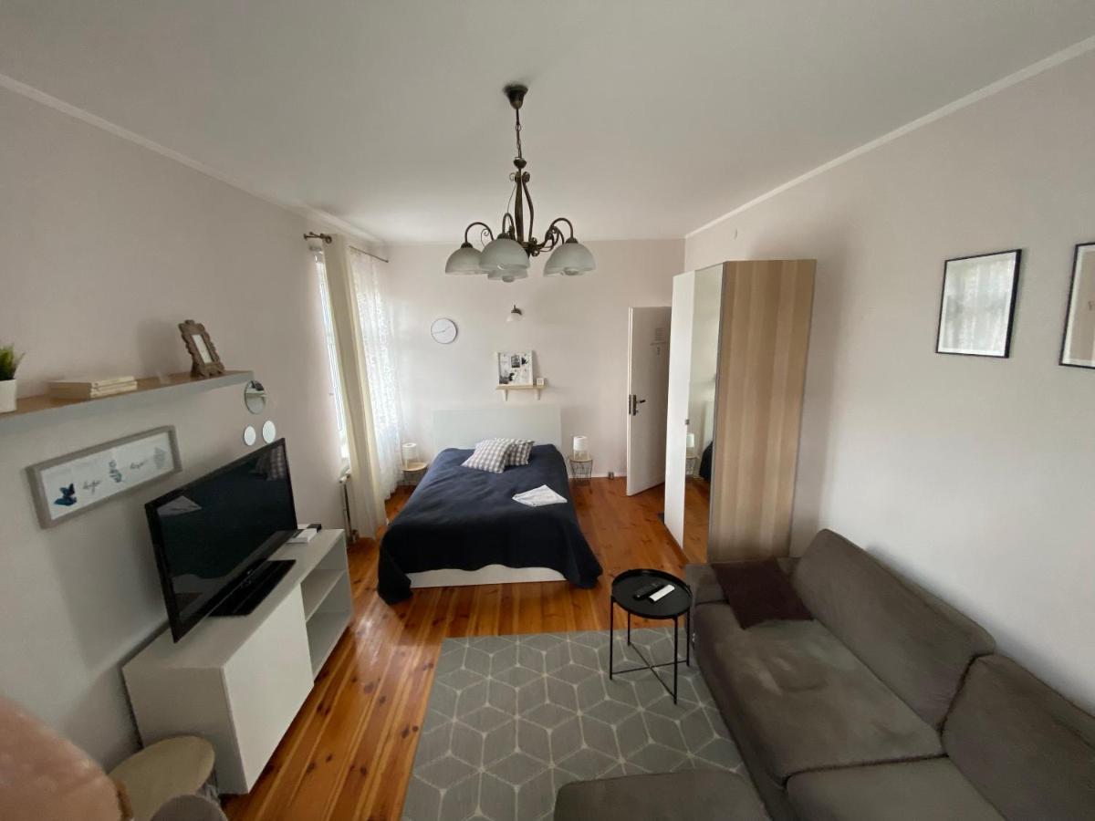 Bankowa 8 Guest Rooms Zielona Gora  Bagian luar foto